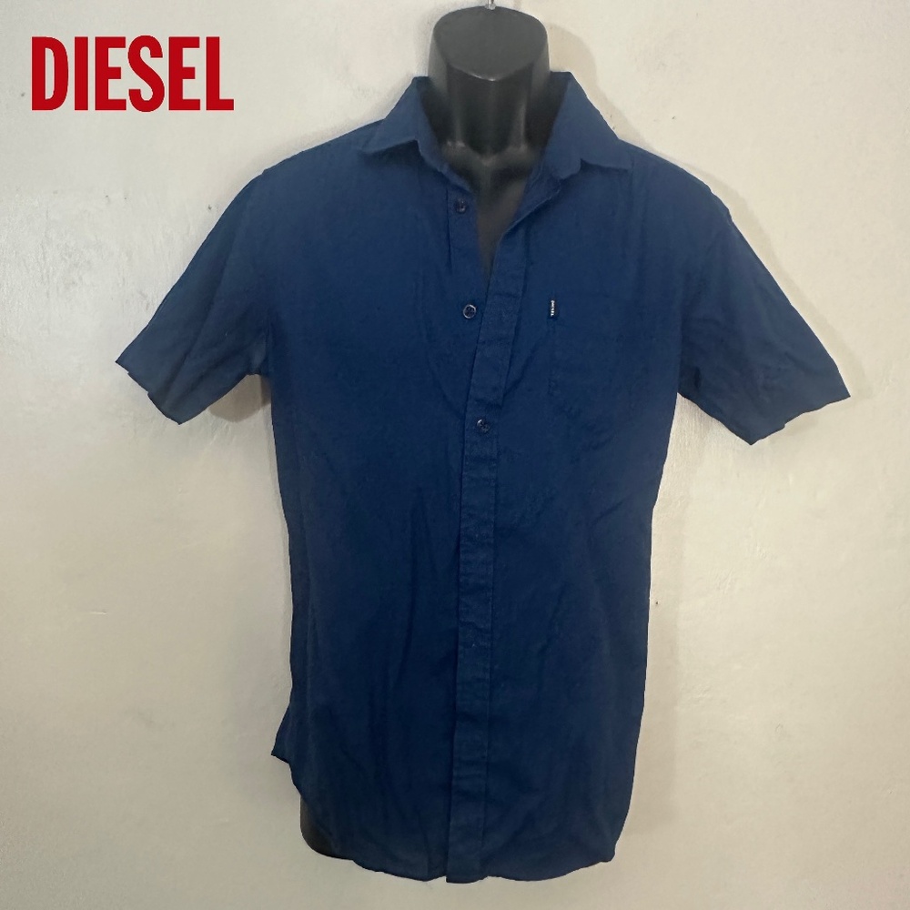 Diesel Short Sleeve Shirt Large runs small Gently worn 100% cotton Slim fit
